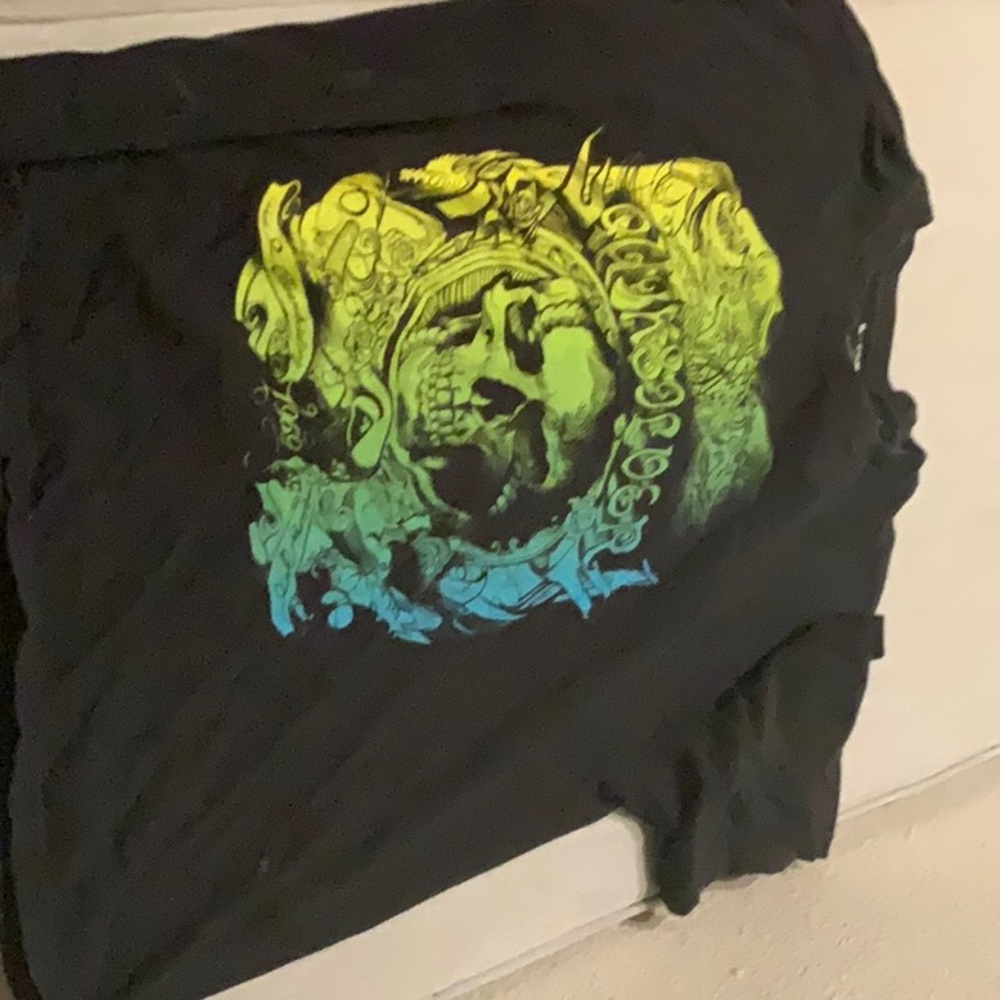 Black billabong T-shirt men’s  for every day us